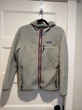Patagonia Light Gray Sherpa Fleece Jacket with Maroon Trim